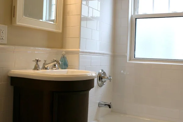 Rifacimento bagno chiavi in mano a Milano: cosa include e quanto costa